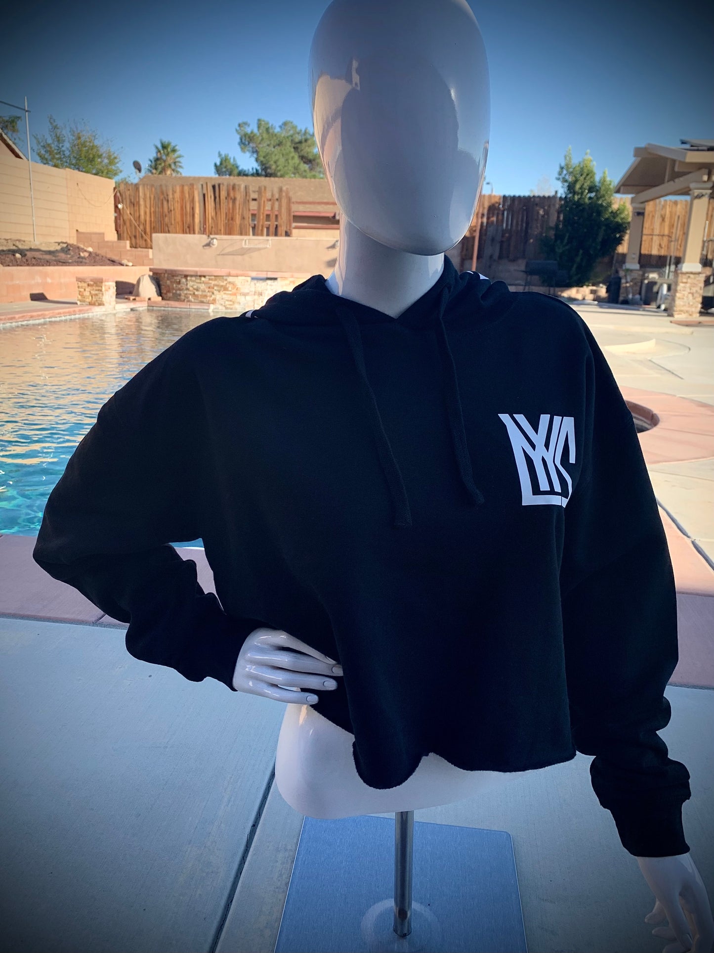 Woman’s Cropped Hoodie
